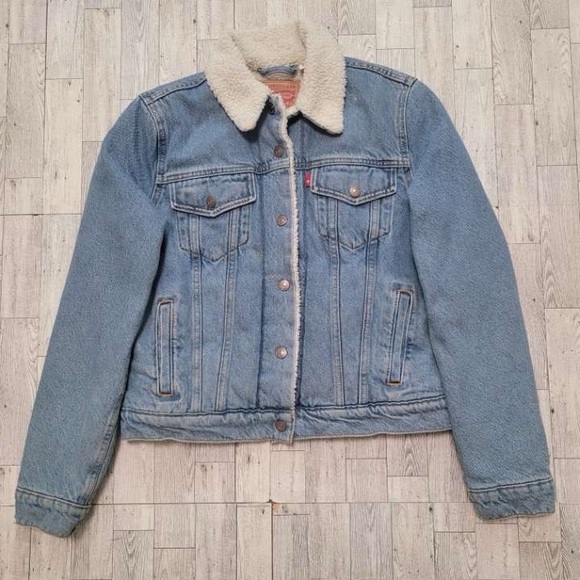 Women's Levi's Western Sherpa Lined Denim Type 3 Trucker Jean Jacket Size Small - Picture 1 of 5